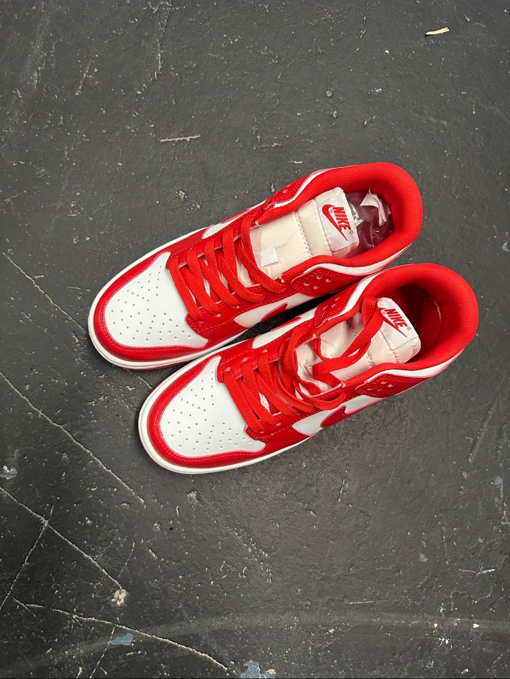 Nike Men’s White and Red Low-Top Sneakers